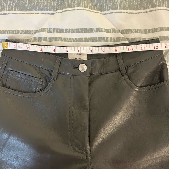 Aritzia Wilfred Vegan Leather Melina Pant - Picture 12 of 16